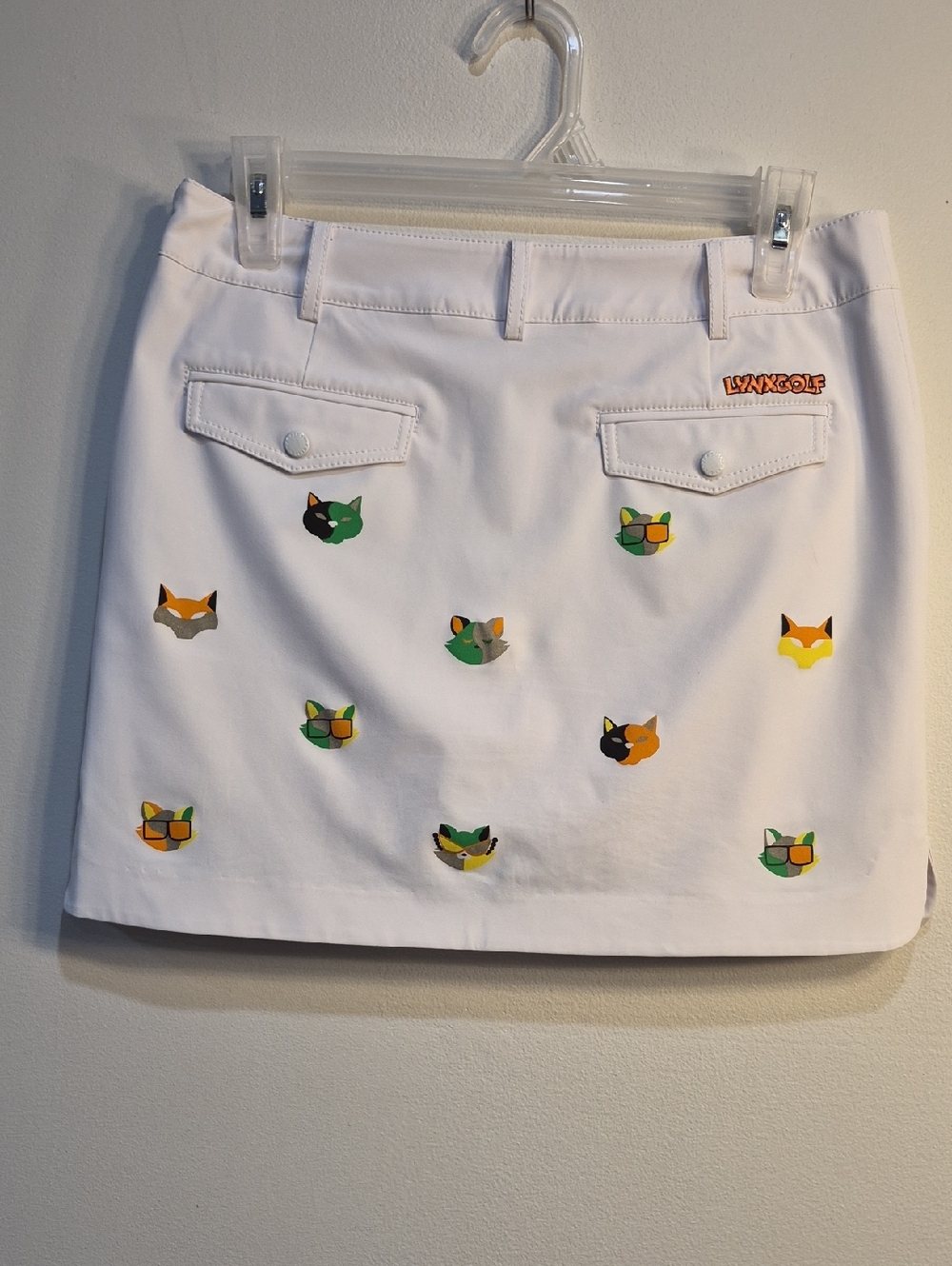 White Embroidered Cat-Pattern Golf Skort